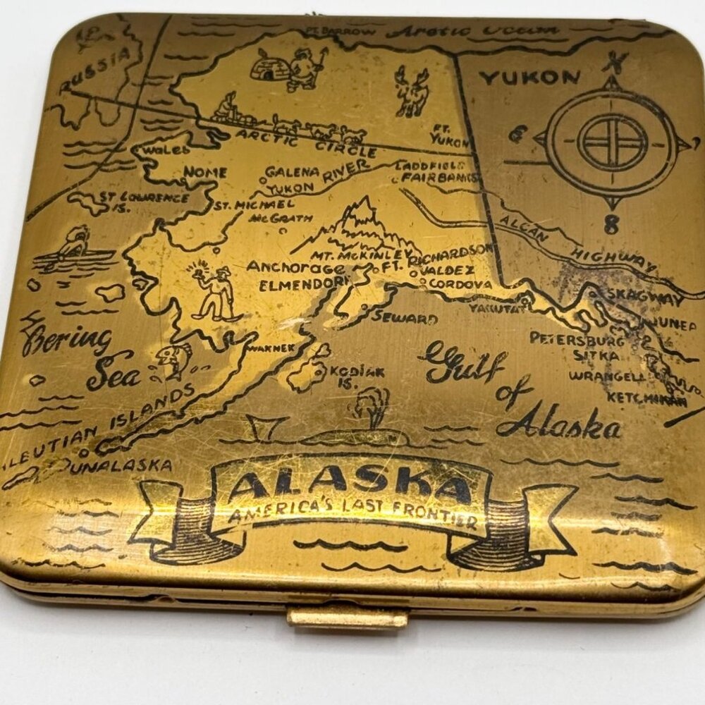 Vintage Dorset Fifth Avenue Alaska Map Vanity Compact